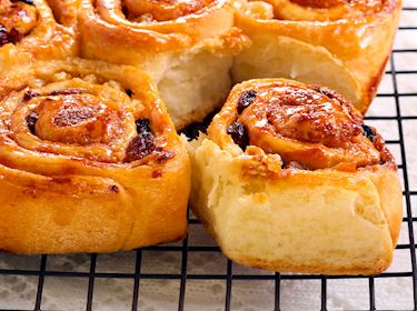 8 Most Popular English Sweet Breads Tasteatlas
