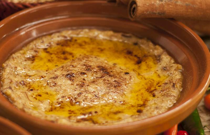 Harees: A Traditional Middle Eastern Dish Made with Wheat and Meat, Perfect for Ramadan Feasts