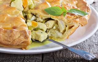 Premium Photo  Traditional savory pie kurnik with chicken potatoes