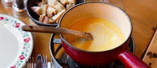 Fondue savoyarde — Wikipédia