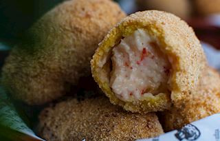 Cecina croquetas with Puerto del Monte Mencia