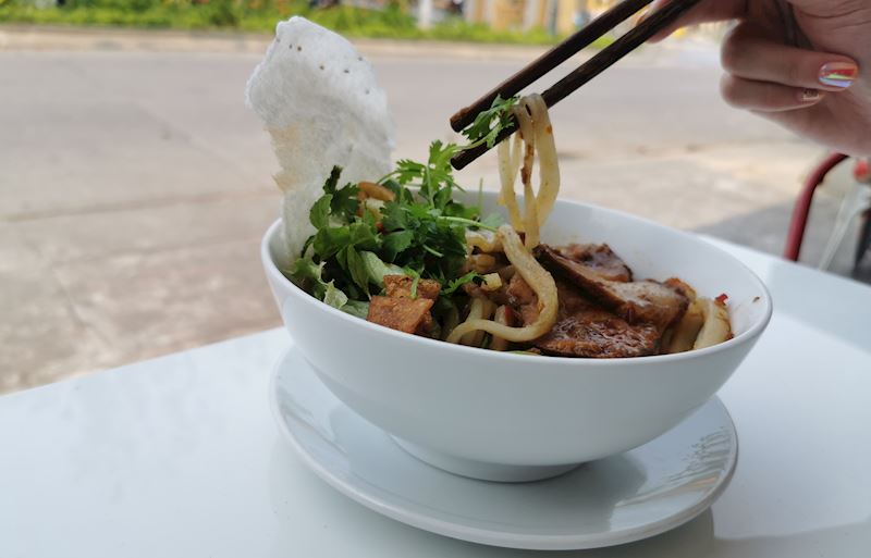 Không gian lầu xanh