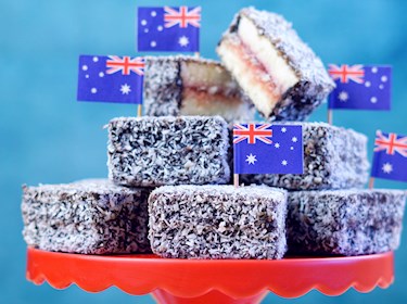 6 Most Popular Australian Cakes -