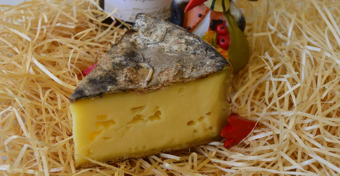 Top 8 Rhônalpin Semi-hard Cheeses