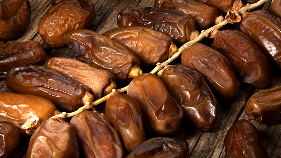 Barhi dates