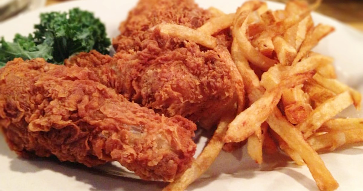 Fried Chicken In Barbecue Inn | TasteAtlas | Recommended authentic ...