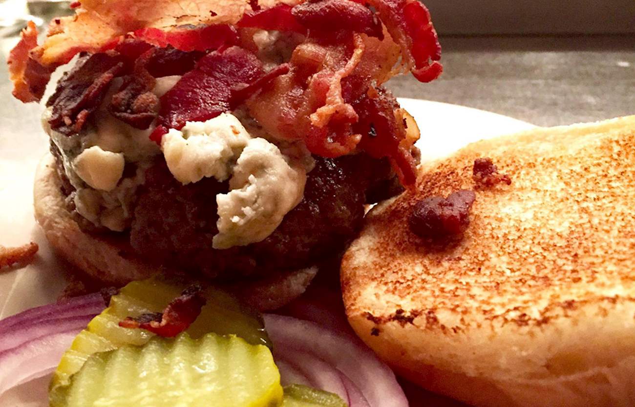 Burger In J. G. Melon TasteAtlas authentic restaurants