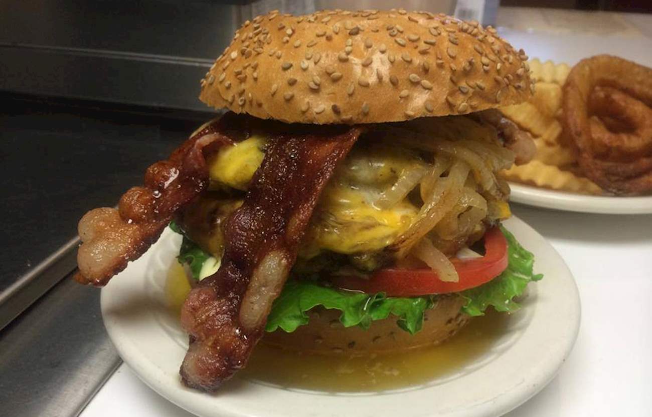 Butter Burger In Solly's Grille TasteAtlas authentic