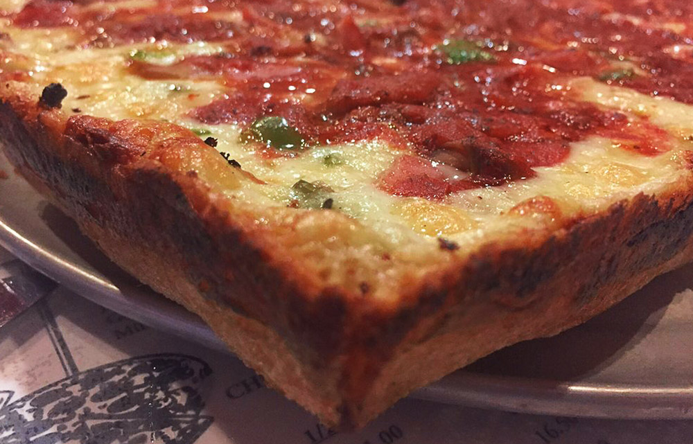 Detroit-Style Pizza In Loui's Pizza | TasteAtlas | Recommended ...