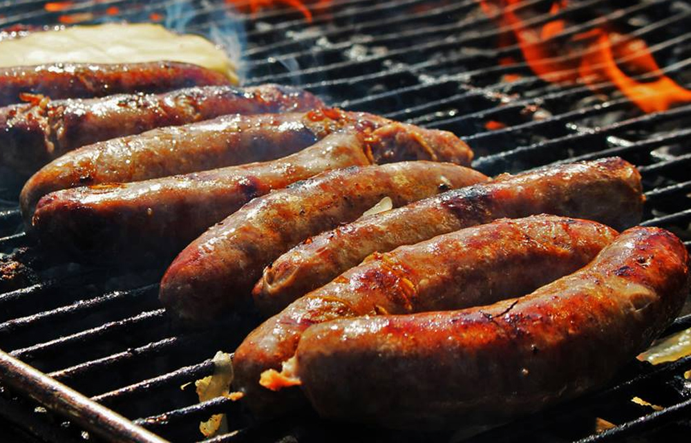 Where to Eat the Best Beer Brats in the World? TasteAtlas