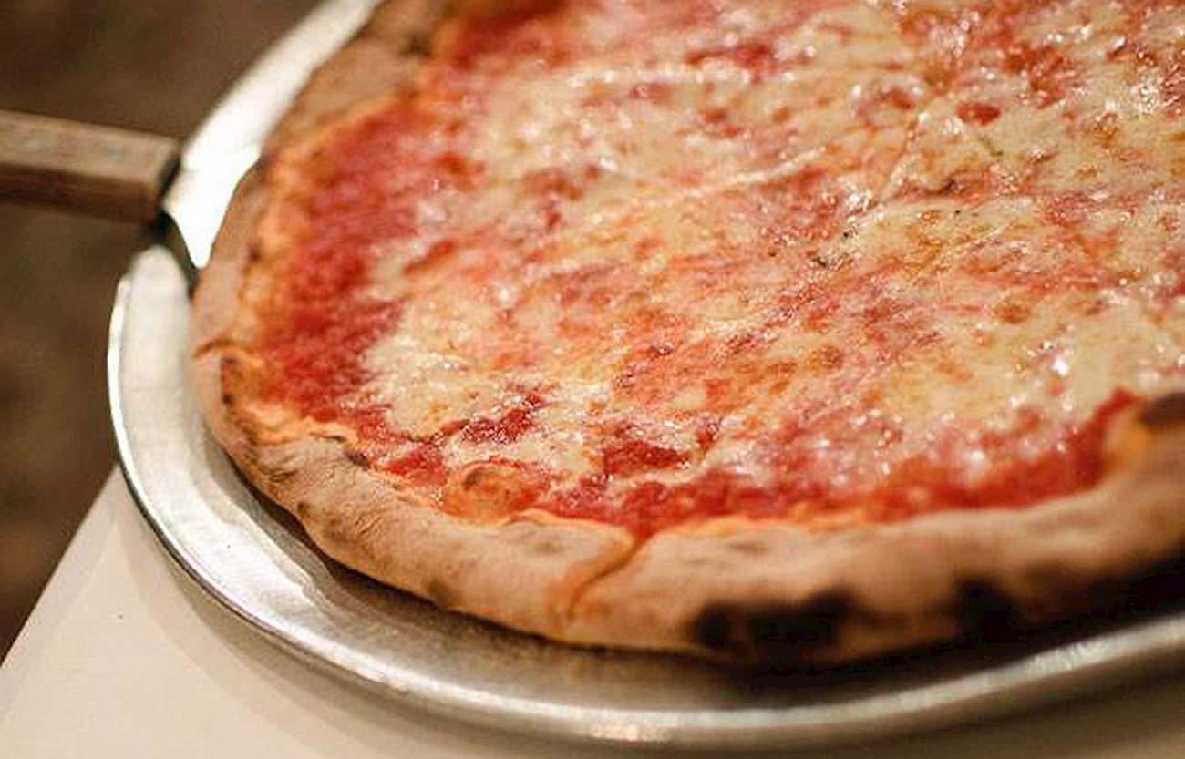 New York-Style Pizza In Patsy’s Pizzeria | TasteAtlas | Recommended