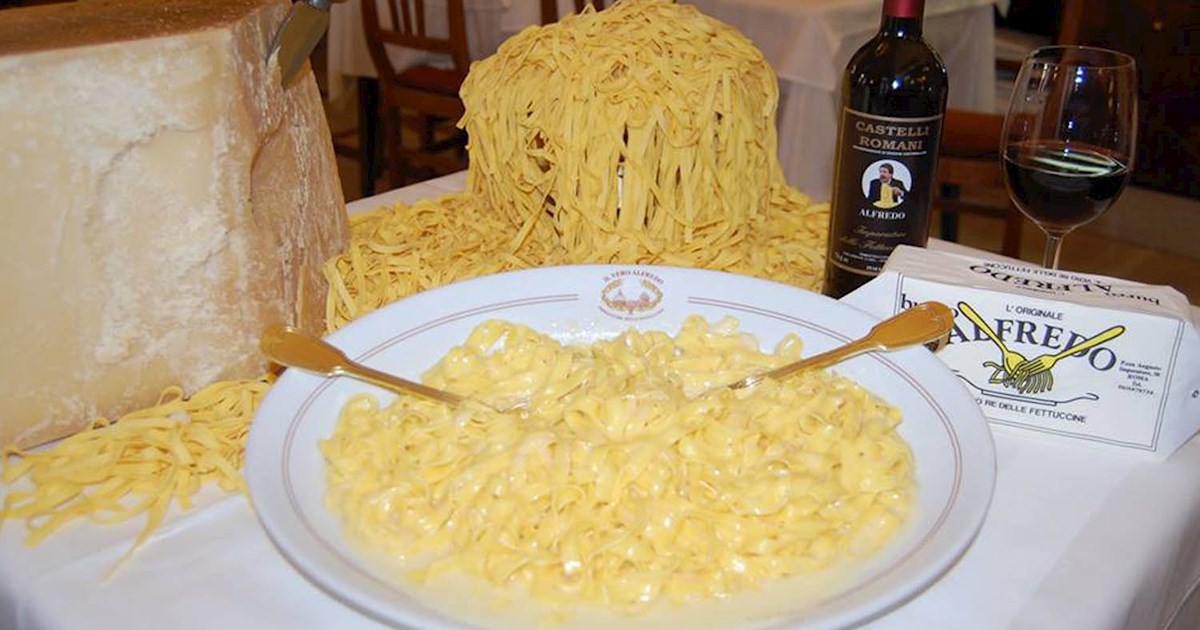 Fettuccine Burro e Parmigiano In Il Vero Alfredo TasteAtlas