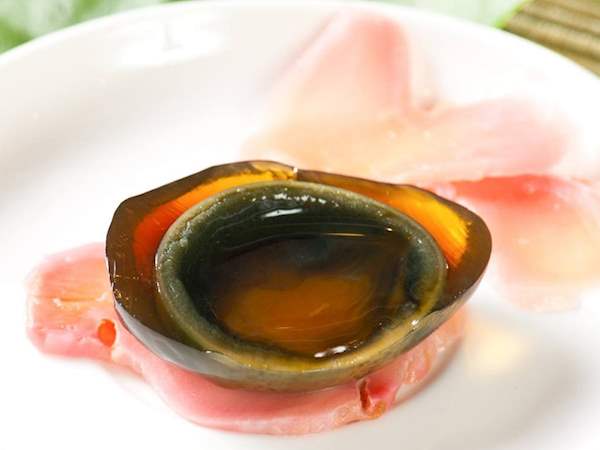 Century Egg In Yung Kee Tasteatlas Recommended Authentic Restaurants