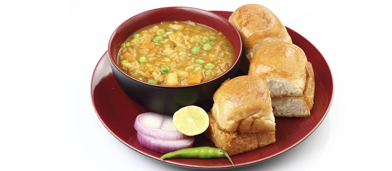 9 Most Popular Maharashtrian Street Foods