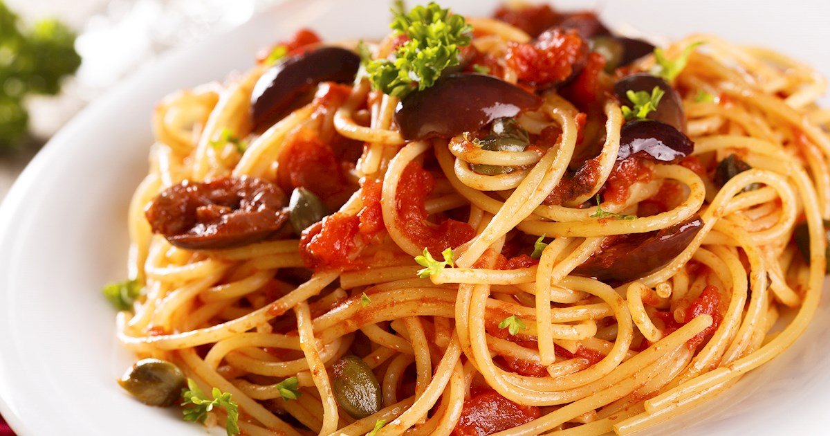 Spaghetti Alla Puttanesca Authentic Recipe | TasteAtlas