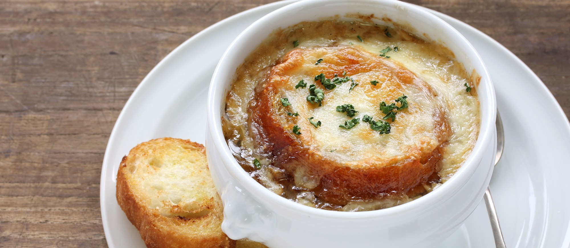 anthony-bourdain-s-french-onion-soup-authentic-recipe-tasteatlas