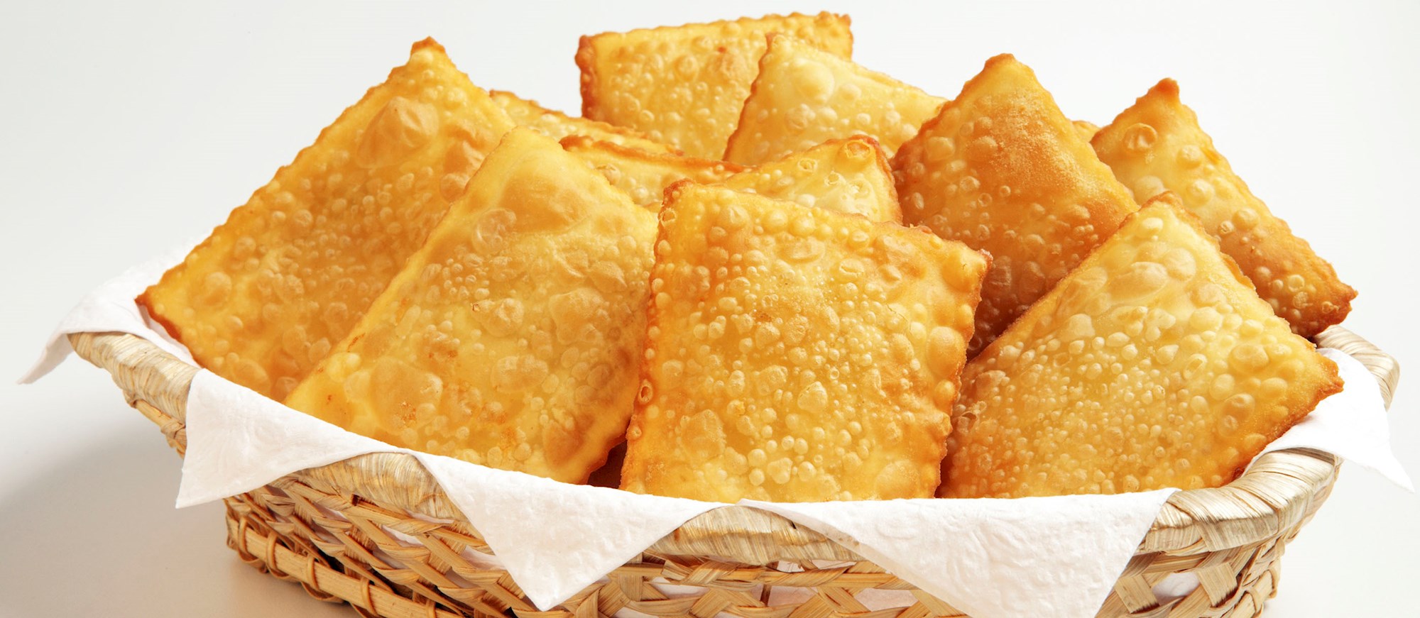 Where to Eat the Best Pastel in São Paulo? TasteAtlas