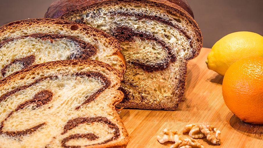 3 Most Popular Hungarian Sweet Breads TasteAtlas