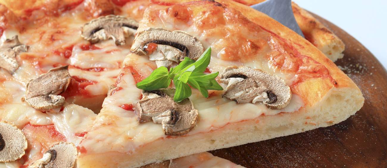 Pizza ai Funghi | Traditional Pizza From Italy