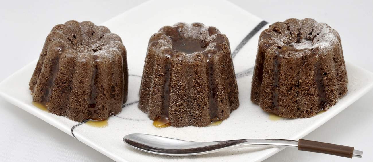 Canelé | Traditional Sweet Pastry From Bordeaux, France