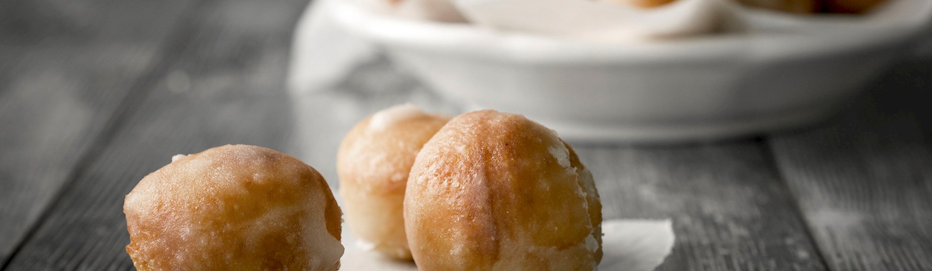 3 Best Deep-fried Desserts in Canada - TasteAtlas