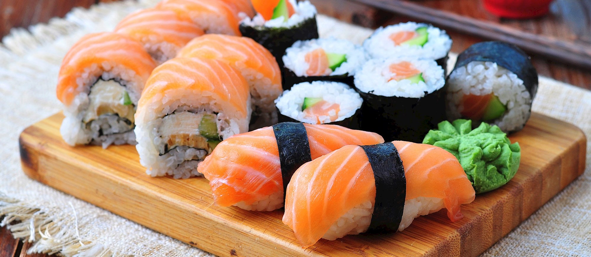 Where to Eat the Best Sushi in Illinois? | TasteAtlas