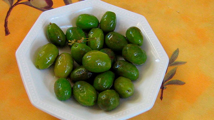 6 Most Popular French Olives TasteAtlas