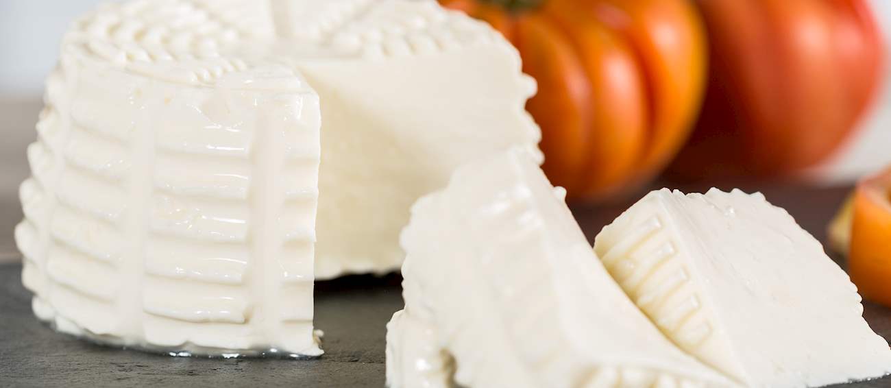 4 Worst Rated Goat's Milk Cheeses in the World