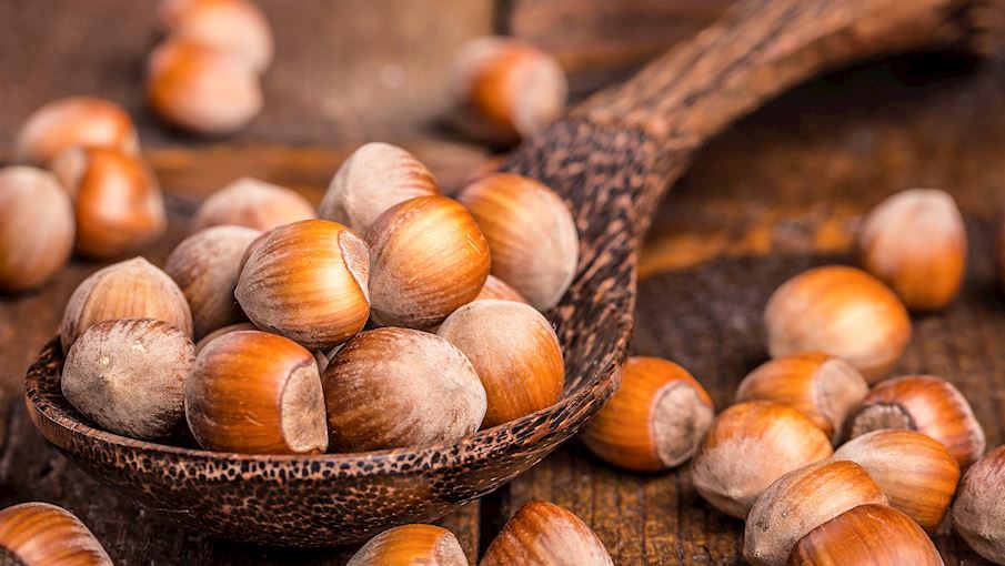 3 Most Popular Spanish Nuts and Seeds TasteAtlas