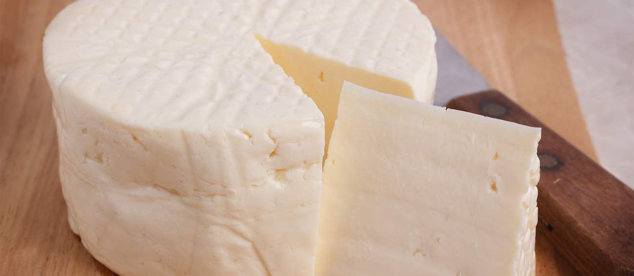 3 Best Rated Mineiran Cow's Milk Cheeses