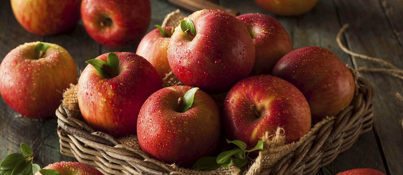 Shaanxi Ping Guo | Local Apple From Shaanxi, China | TasteAtlas