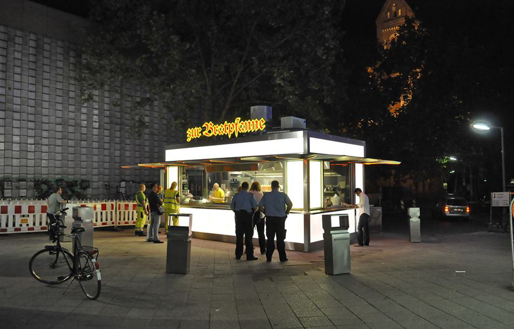 Currywurst In Zur Bratpfanne TasteAtlas authentic