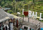 The Truth About Bali: Trash, Russians, Instagramers... and Food of the Gods