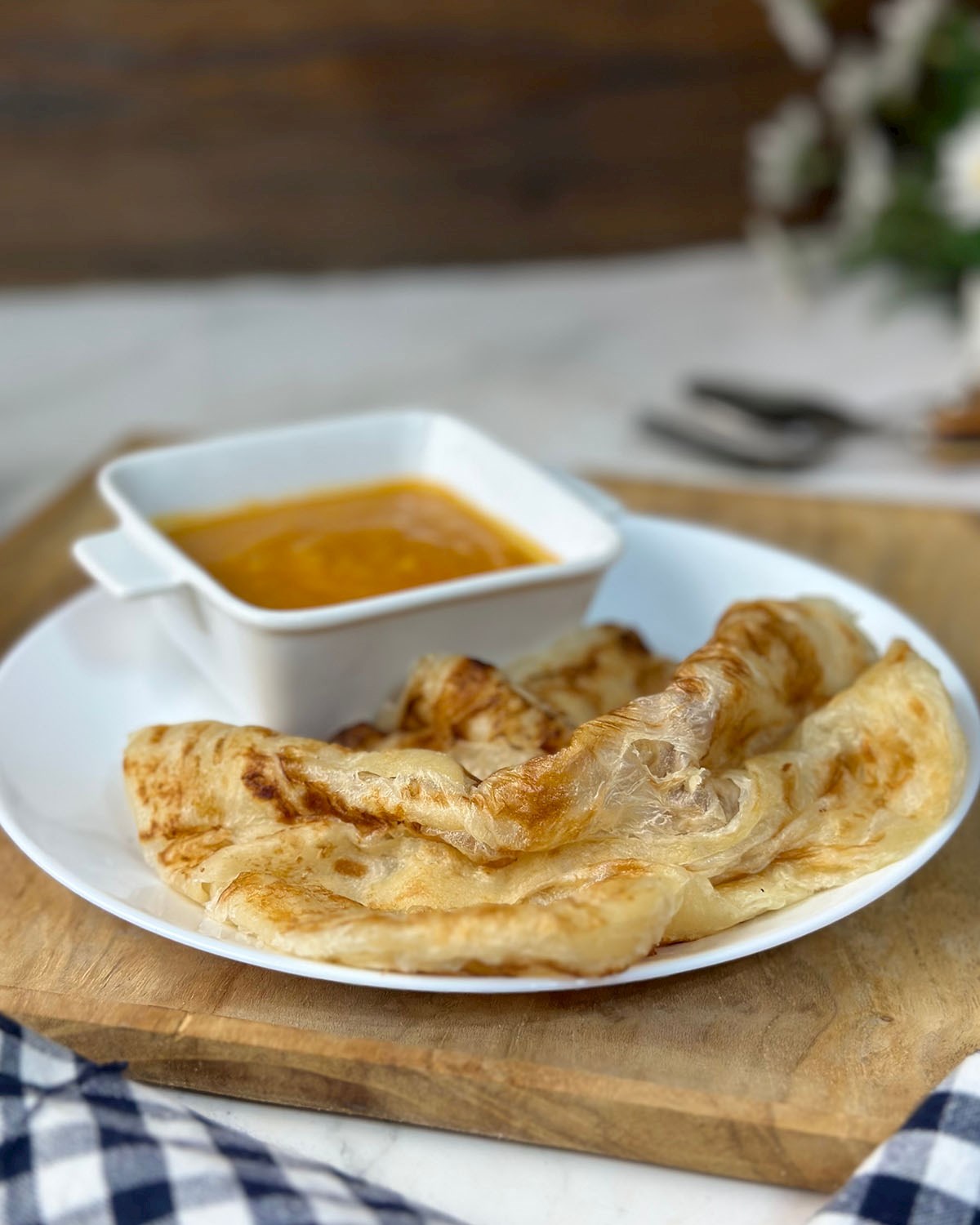Roti canai with curry