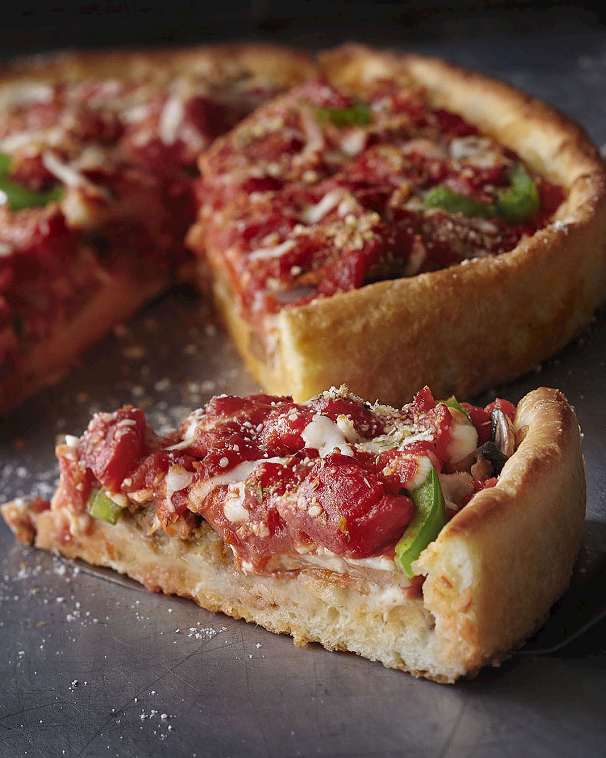 Pizzeria Uno deep dish pizza - 