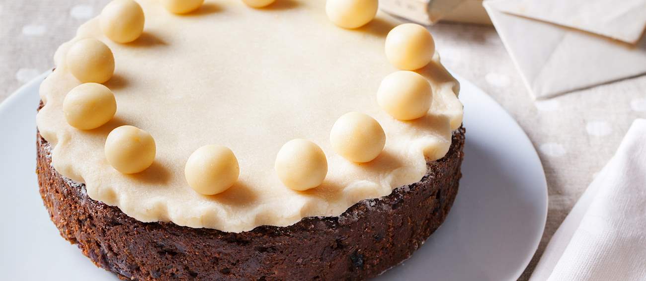 7 Worst Rated British Cakes - TasteAtlas