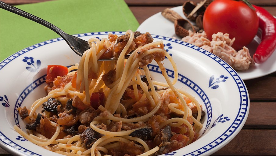 7 Most Popular Pasta Dishes With Fungi and Vegetables TasteAtlas