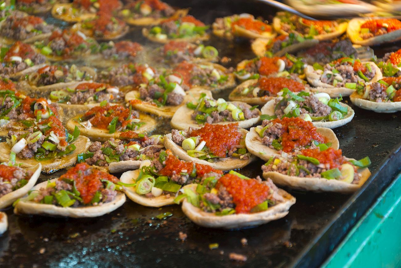 garnacha-traditional-street-food-from-santo-domingo-tehuantepec-mexico