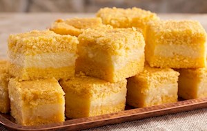 Bolo de fubá cremoso