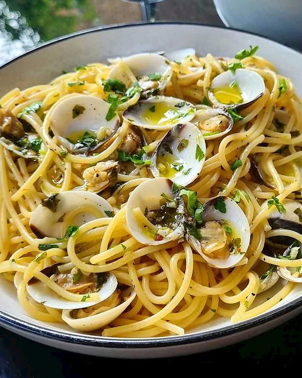 Spaghetti Alle Vongole  Traditional Pasta From Metropolitan City of  Naples, Italy