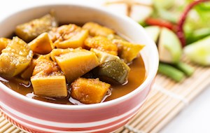 Kaeng tai pla