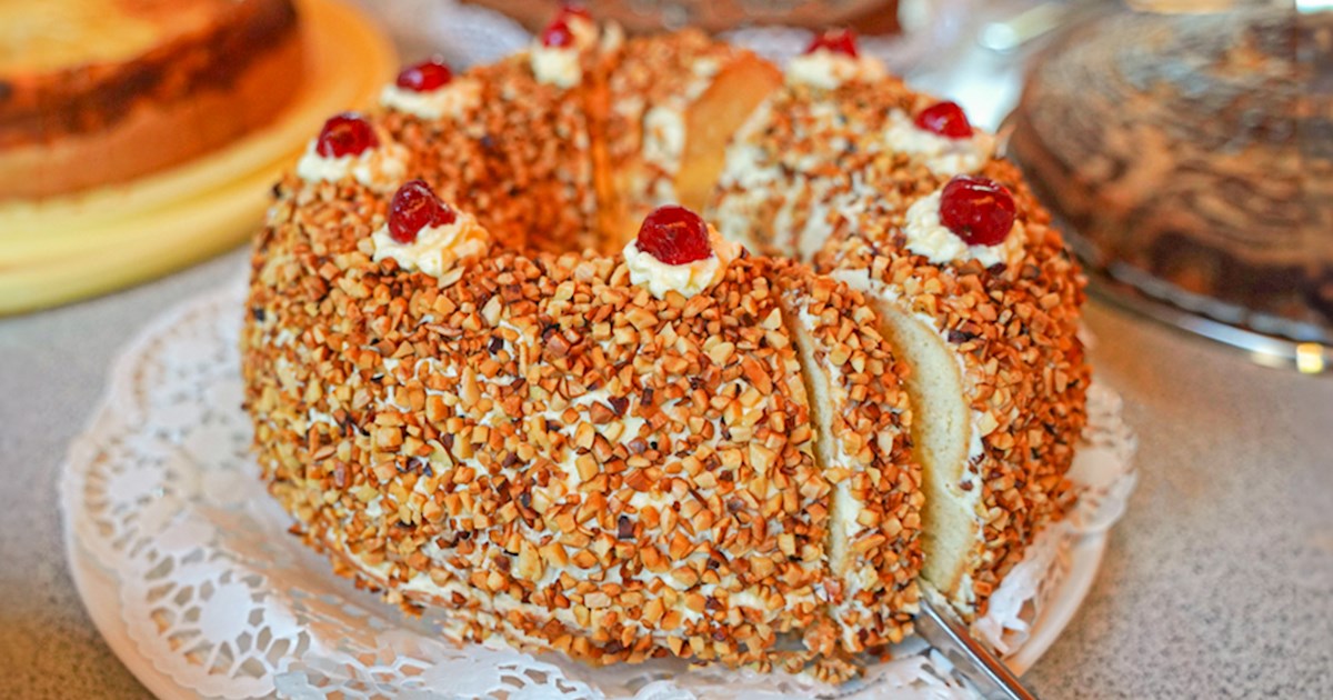 frankfurter-kranz-traditional-cake-from-frankfurt-am-main-germany