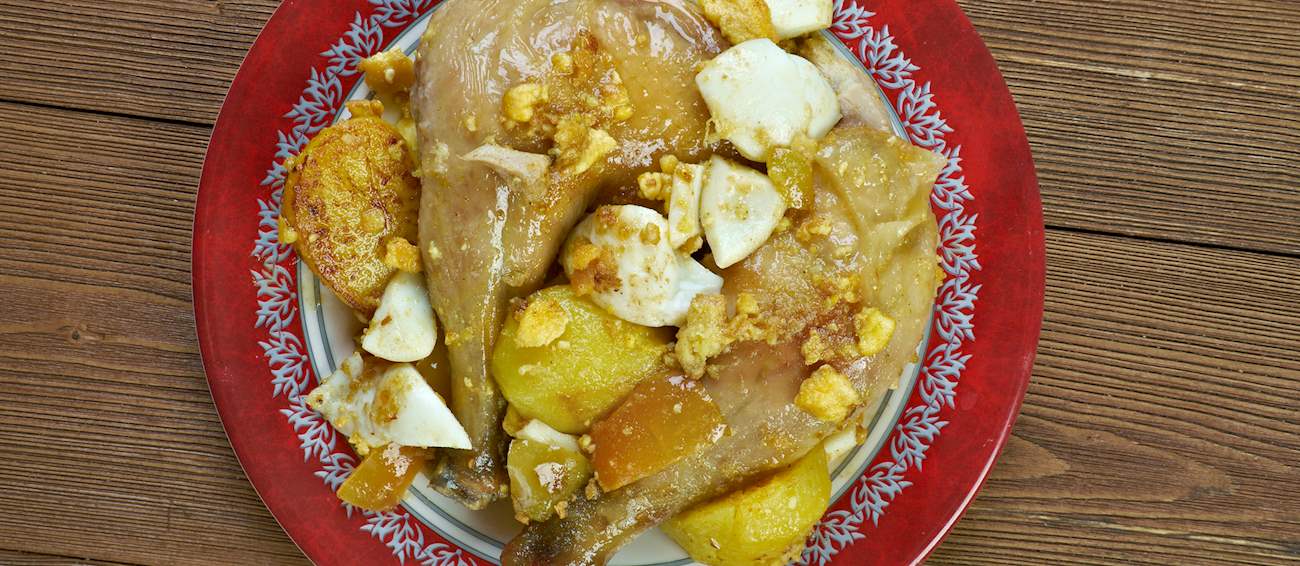 3 Most Popular Chicken Dishes With Vegetables and Cured Ham - TasteAtlas