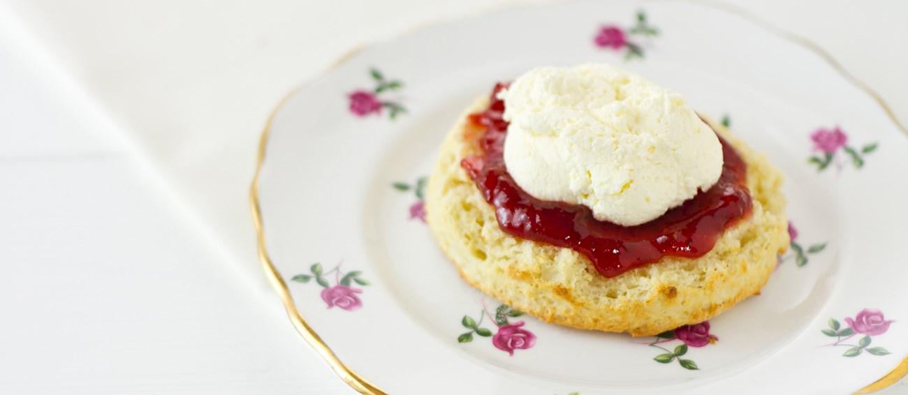 3 Best Snacks In South West England TasteAtlas 3-best-snacks-in-south-west-england-tasteatlas