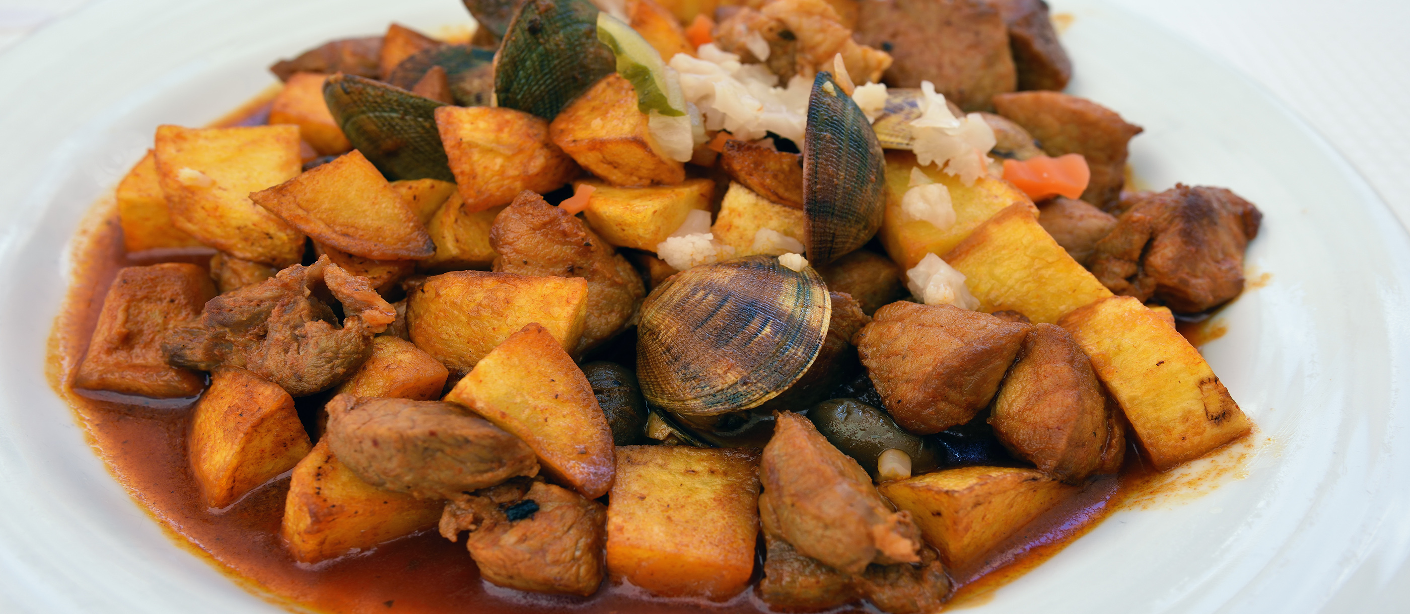 Carne De Porco à Alentejana Traditional Pork Dish From Algarve Portugal