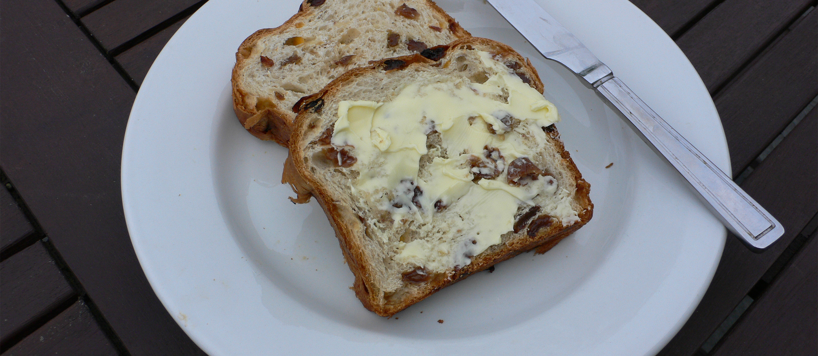 guernsey-g-che-traditional-sweet-bread-from-guernsey-united-kingdom