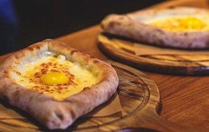 Ajaruli khachapuri
