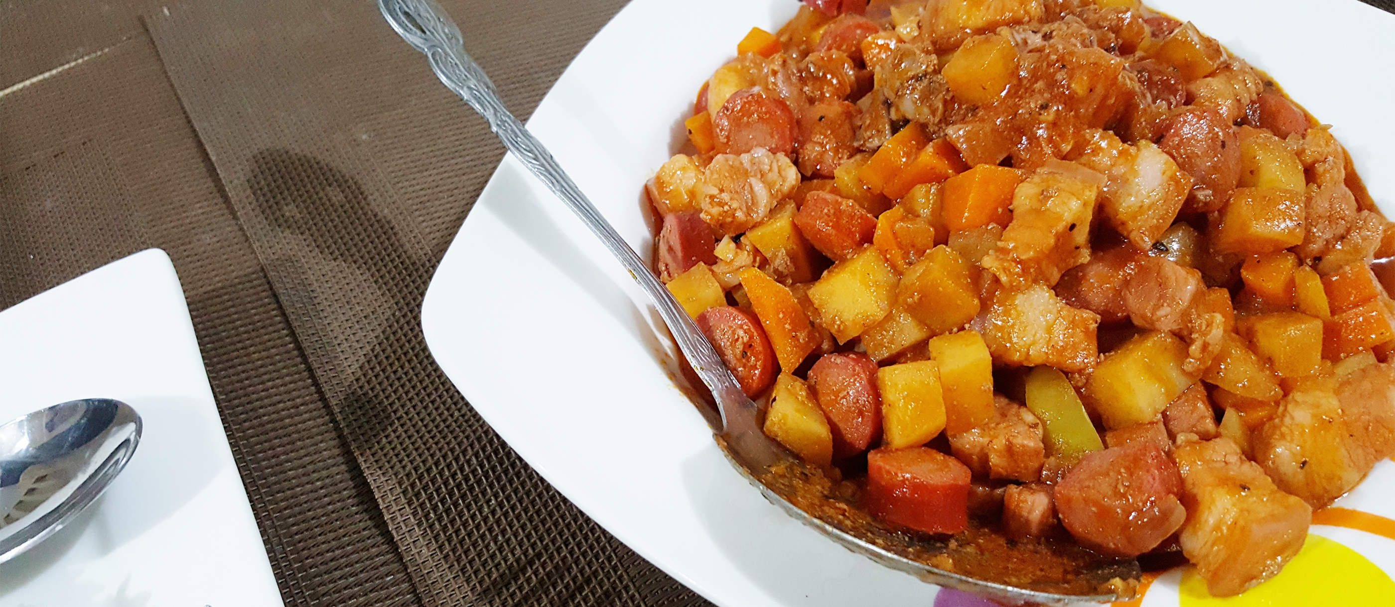 menudo-filipino-traditional-stew-from-philippines-southeast-asia