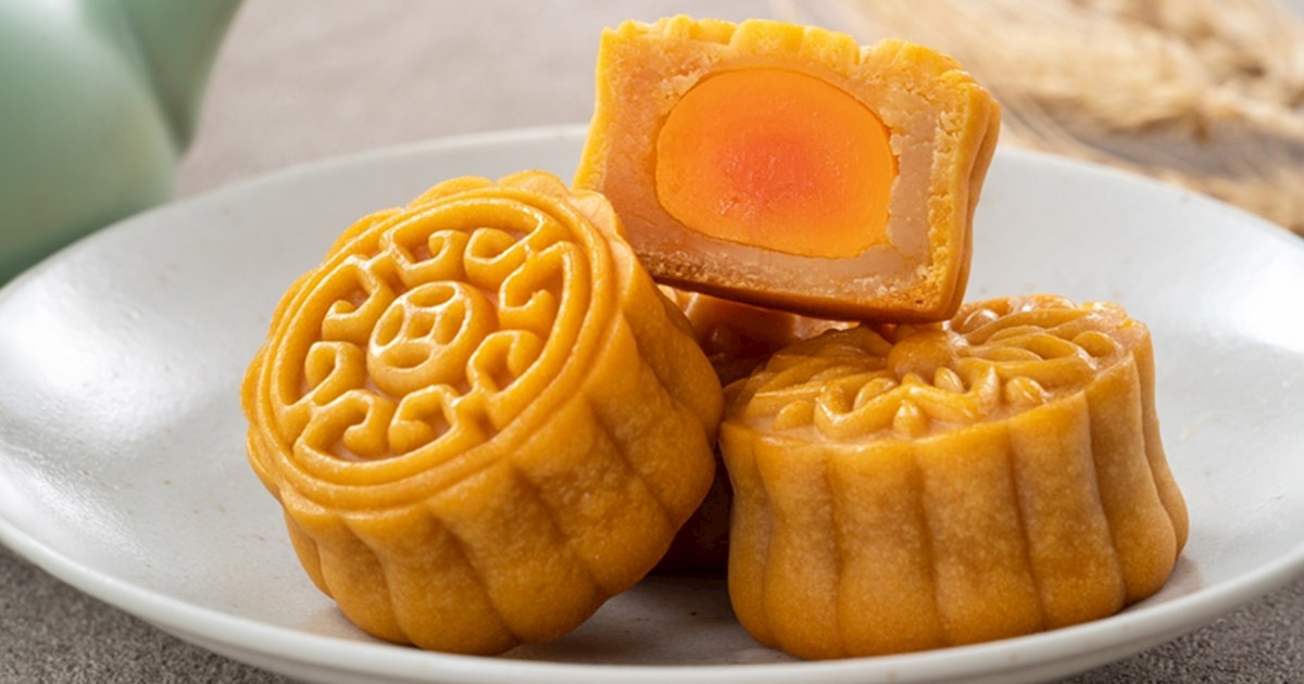 Danhuang Lianrong Yuebing | Traditional Sweet Pastry From Guangdong, China