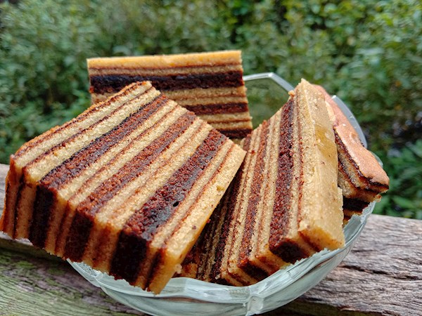 Chien Chang Go Traditional Cake From Guangdong China
